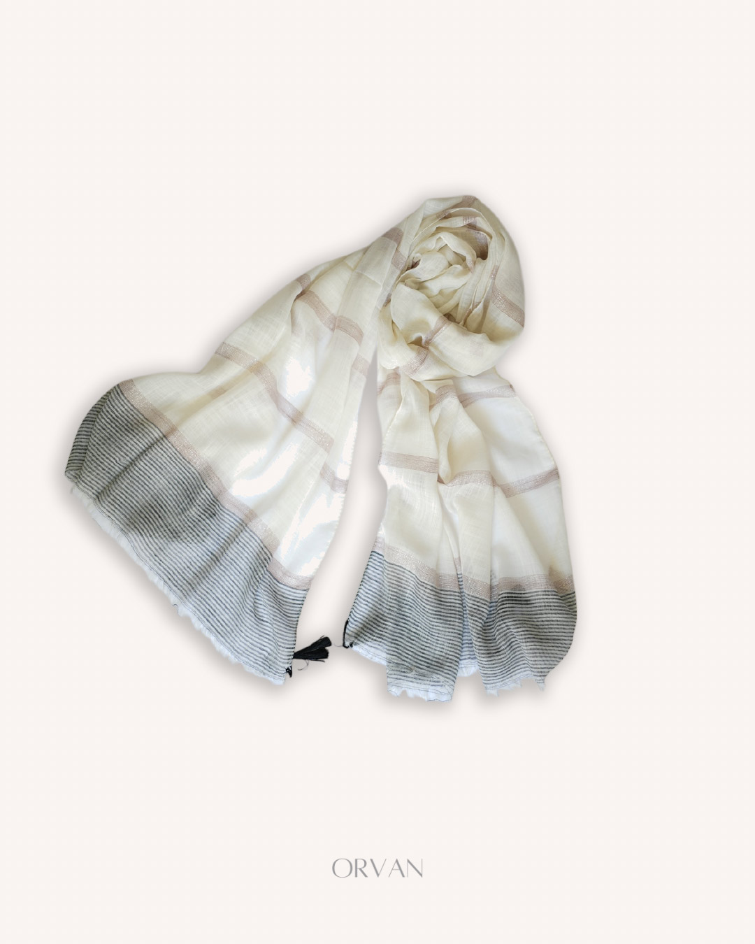 شال نخی زنانه شیری با خطوط قهوه‌ای و حاشیه مشکی